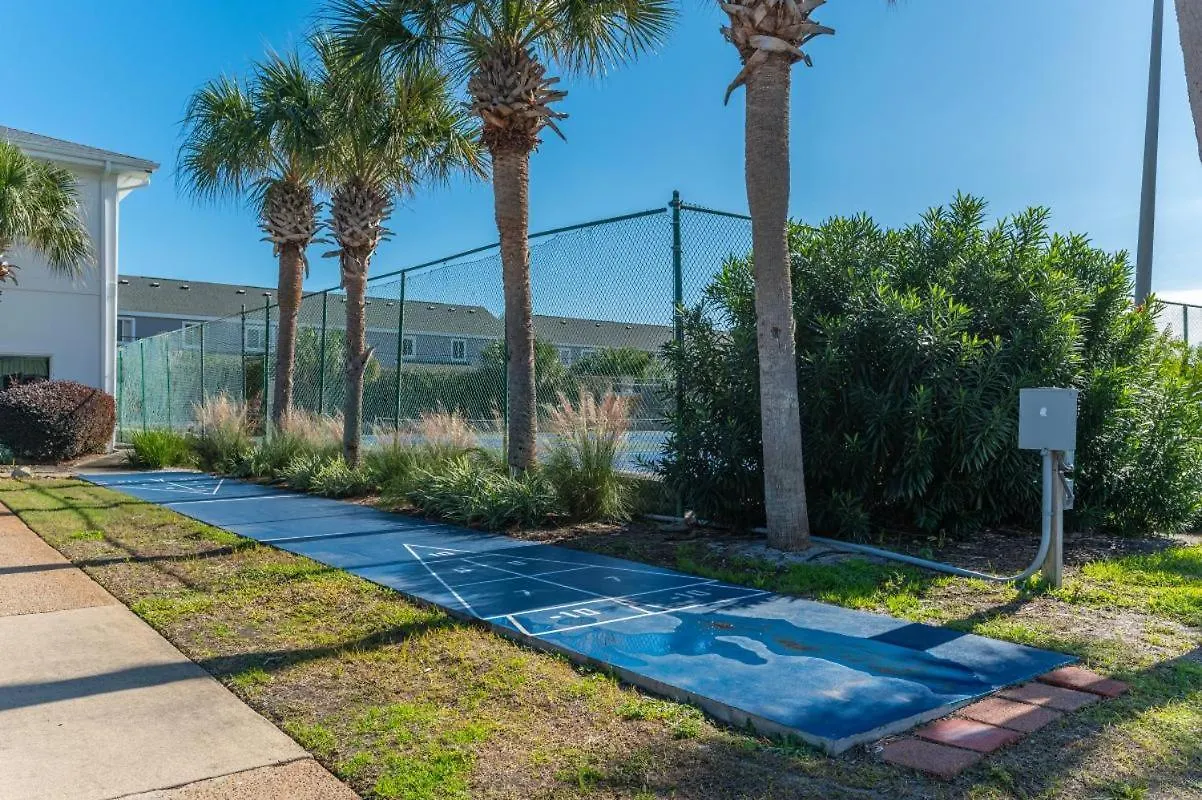 1045 Shoreline Towers-Beachfront Condo Destin- Free Beach Setup Destin